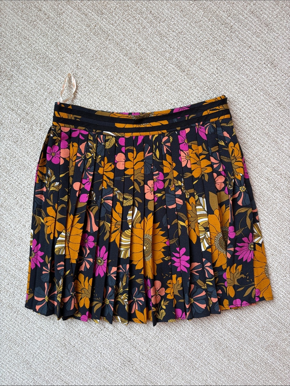 Farm Rio Sunflower Pleated Mini Skirt